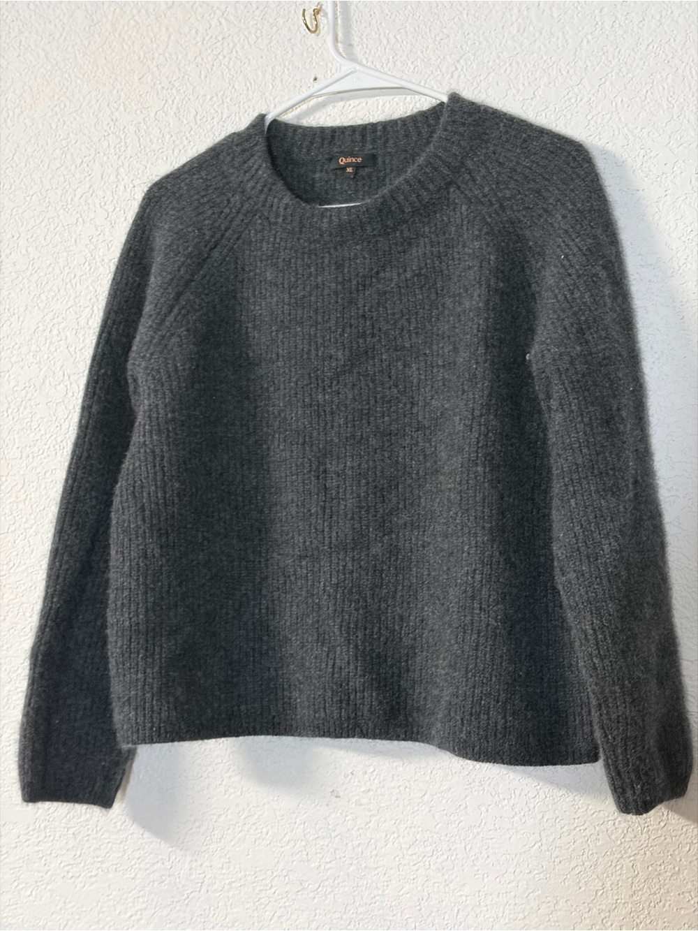 Quince Mongolian Cashmere Fisherman crewneck Dark Charcoal Sweater